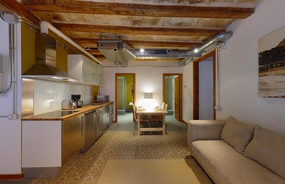 Visit-Bcn Cosmopolitan Apartments Barcelona Room photo